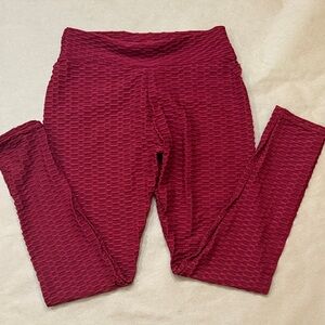 Textured Red Scrunch Bum Leggings